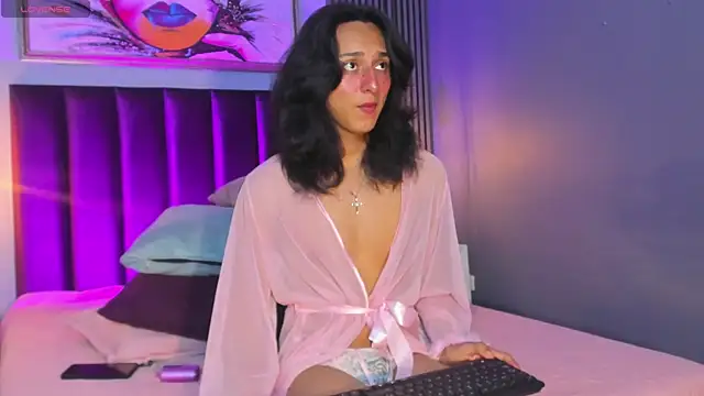 Elisasue online show from 04/27/26, 03:15