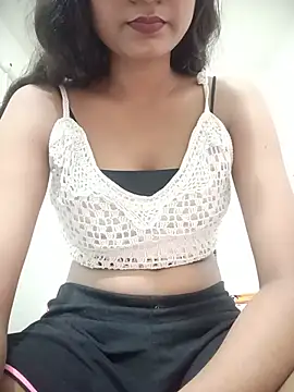 Snapshot of Heena_shrma chatting on 07/06/26, 03:14 Heena shrma online show from 07/06/26, 03:14