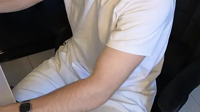 chantatummm online show from 05/19/26, 02:01