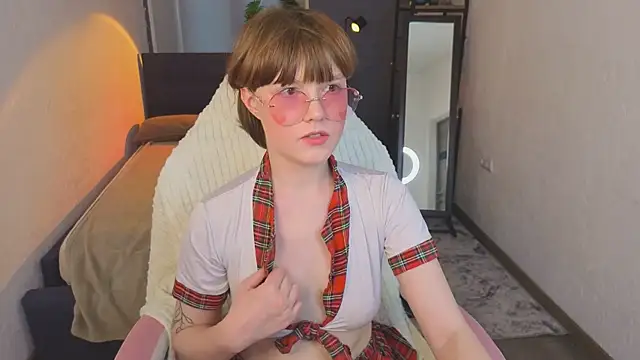  DreamLuna1  online show from 03/25/26, 01:39