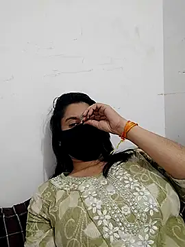 Snapshot of Sonakshi_kumari chatting on 03/02/26, 05:08 Sonakshi kumari online show from 03/02/26, 05:08