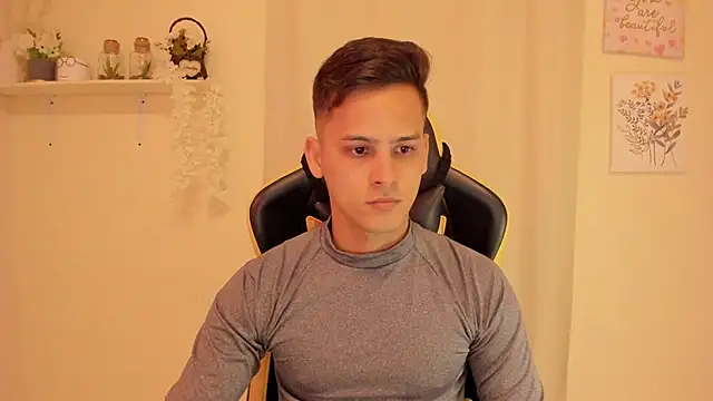 sexy andres01 online show from 04/16/26, 10:56