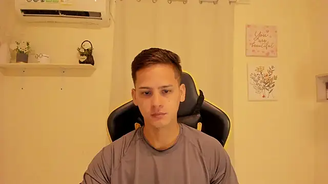 sexy andres01 online show from 06/08/26, 01:44
