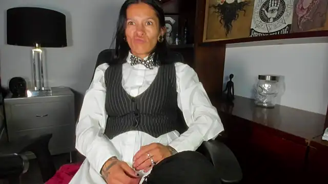 Amelie Blake online show from 04/29/26, 11:14