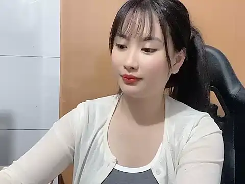 Sunny2868 online show from 03/04/26, 02:23