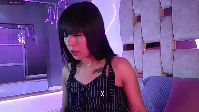 Petitte Mussa online show from 04/18/26, 04:05