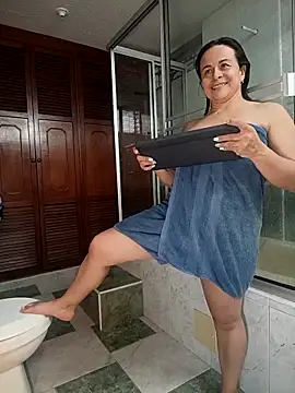Snapshot of iliy_perverted chatting on 05/11/26, 04:04 iliy perverted online show from 05/11/26, 04:04