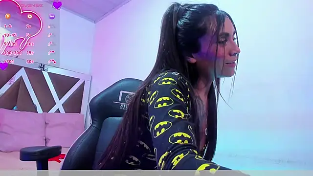 Snapshot of LINDSAY_TAY chatting on 03/02/26, 05:08 LINDSAY TAY online show from 03/02/26, 05:08