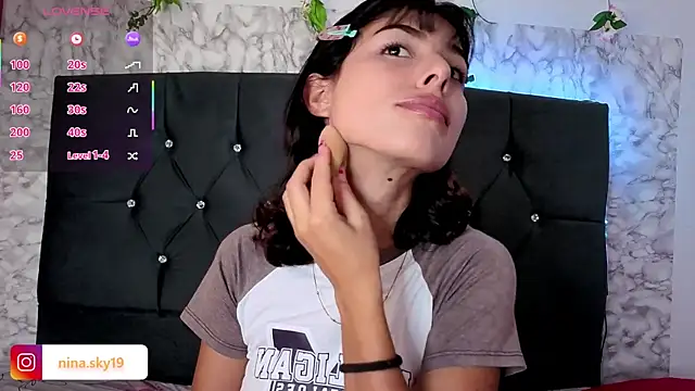 Snapshot of cutninasky chatting on 02/25/26, 07:45 cutninasky online show from 02/25/26, 07:45