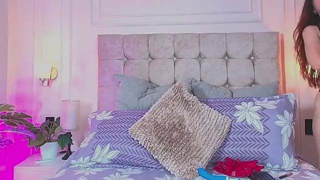 gabyevans4 online show from 04/16/26, 12:17