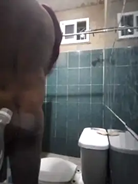 Snapshot of Dilanpene chatting on 03/01/26, 05:42 Dilanpene online show from 03/01/26, 05:42