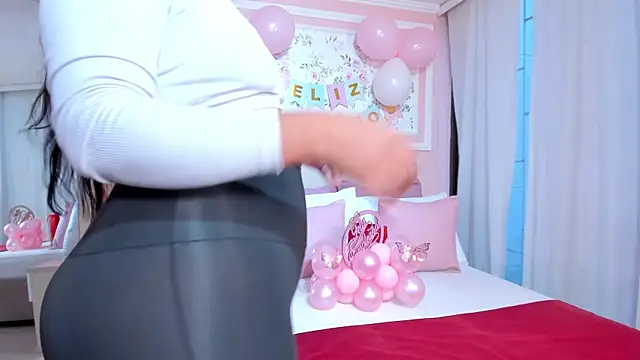 leily pinck online show from 04/10/26, 10:58