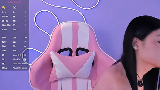 Snapshot of miacapone chatting on 02/28/26, 01:23 miacapone online show from 02/28/26, 01:23