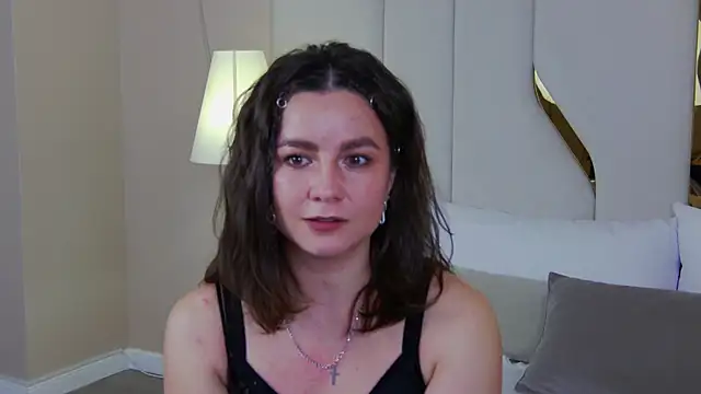 Snapshot of HelenaMarble chatting on 03/04/26, 12:27 HelenaMarble online show from 03/04/26, 12:27