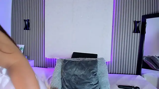 Lore evans online show from 04/08/26, 11:05