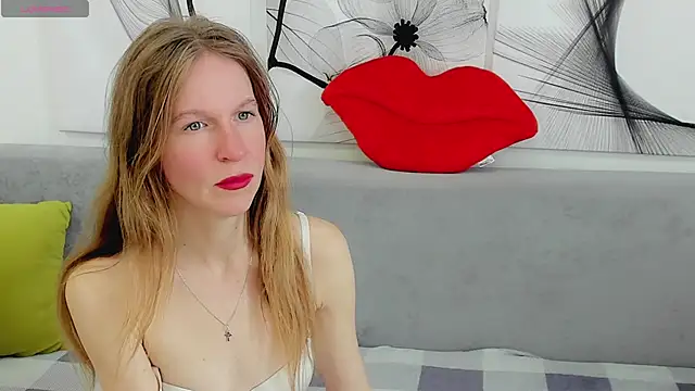 Mira XOo online show from 04/16/26, 02:07