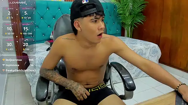 Thiago collinss online show from 07/23/26, 01:58
