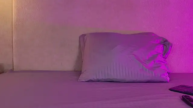 Julietaa Vegaa online show from 02/25/26, 01:10