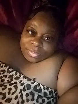Snapshot of Pinkchocolatebbw chatting on 03/12/26, 06:08 Pinkchocolatebbw online show from 03/12/26, 06:08