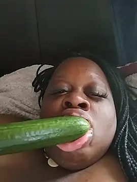 Snapshot of Pinkchocolatebbw chatting on 05/22/26, 06:24 Pinkchocolatebbw online show from 05/22/26, 06:24