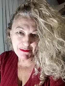 Snapshot of Luccia56 chatting on 03/04/26, 02:17 Luccia56 online show from 03/04/26, 02:17