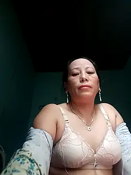 Snapshot of JenyLy68 chatting on 03/01/26, 04:03 JenyLy68 online show from 03/01/26, 04:03