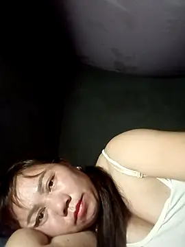 Snapshot of lyly_sexx chatting on 04/20/26, 06:31 lyly sexx online show from 04/20/26, 06:31