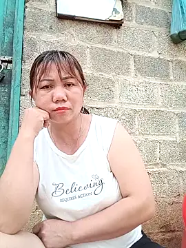 Snapshot of lyly_sexx chatting on 04/22/26, 07:22 lyly sexx online show from 04/22/26, 07:22