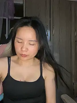 Ivy Trix2 online show from 03/31/26, 02:06