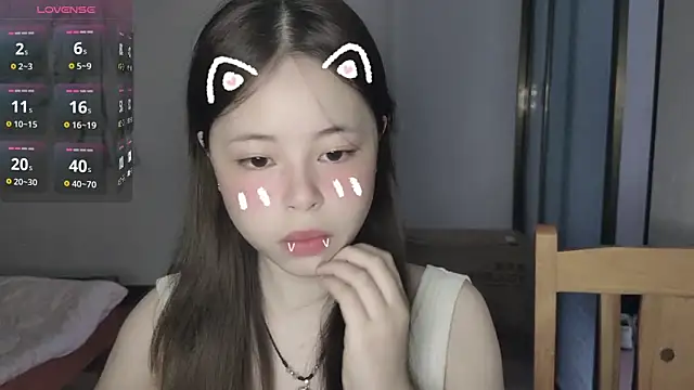 F-Yihao online show from 04/17/26, 08:39