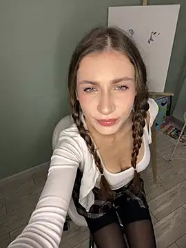 SofieLund online show from 03/02/26, 04:14