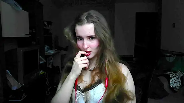 Snapshot of Adelinevibe chatting on 03/01/26, 07:10 Adelinevibe online show from 03/01/26, 07:10