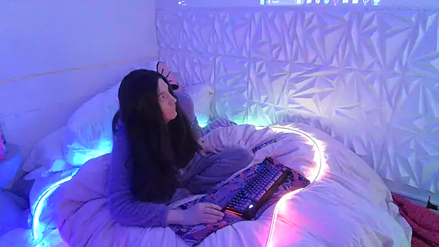 Moongirl117 online show from 03/03/26, 05:24