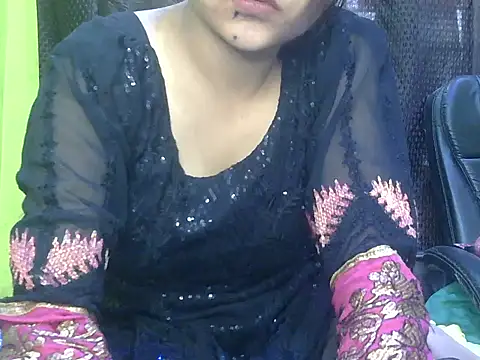 Snapshot of Aani_0 chatting on 03/02/26, 07:15 Aani 0 online show from 03/02/26, 07:15