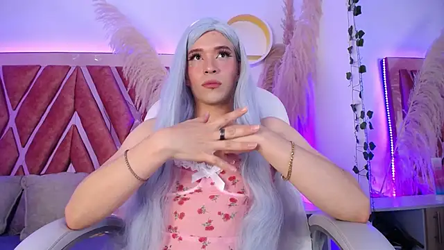 Evelyn Thomas online show from 03/02/26, 07:54