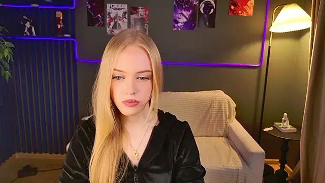 Snapshot of Dear_Tessa chatting on 02/27/26, 12:38 Dear Tessa online show from 02/27/26, 12:38