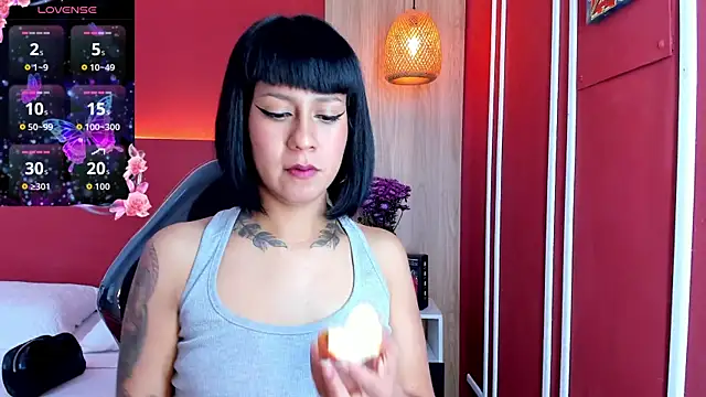 Valkiria wine online show from 03/28/26, 01:33