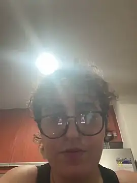 yassiestar online show from 03/04/26, 05:19