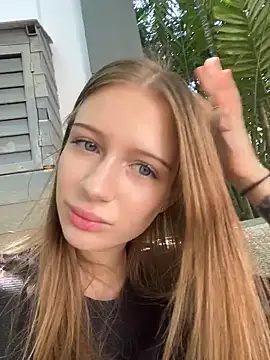 ViviennMur online show from 03/03/26, 06:41