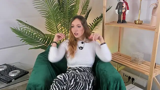 Snapshot of JacqulynVensel chatting on 03/01/26, 01:24 JacqulynVensel online show from 03/01/26, 01:24