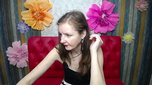 Snapshot of MeganPirs chatting on 04/12/26, 05:18 MeganPirs online show from 04/12/26, 05:18