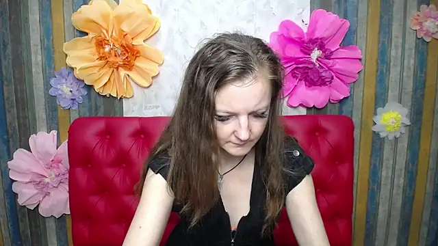 Snapshot of MeganPirs chatting on 05/11/26, 04:04 MeganPirs online show from 05/11/26, 04:04