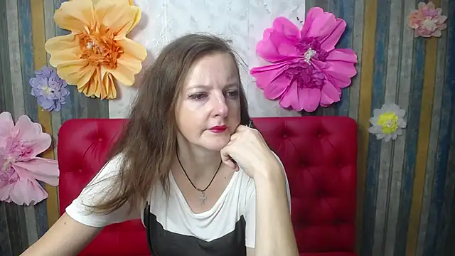 Snapshot of MeganPirs chatting on 07/08/26, 05:01 MeganPirs online show from 07/08/26, 05:01