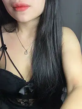 Snapshot of Tinn_tin chatting on 04/19/26, 03:22 Tinn tin online show from 04/19/26, 03:22