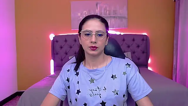 alexaneuer online show from 06/02/26, 01:13