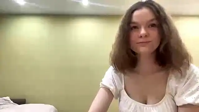 Snapshot of AliveCute chatting on 03/01/26, 07:27 AliveCute online show from 03/01/26, 07:27