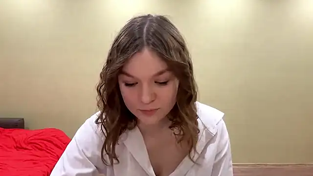 AliveCute online show from 03/12/26, 05:30