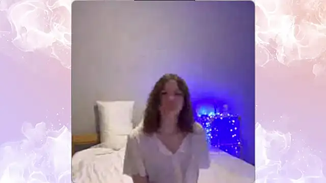 AliveCute online show from 04/15/26, 06:04