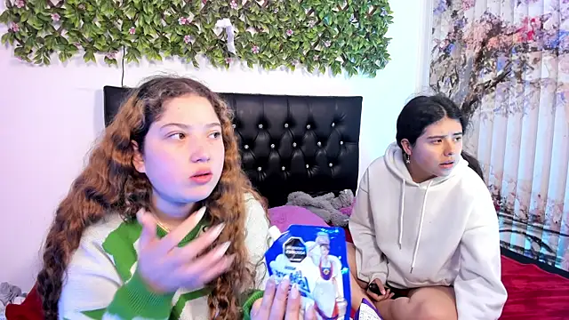 valeria and zoe online show from 05/07/26, 02:11
