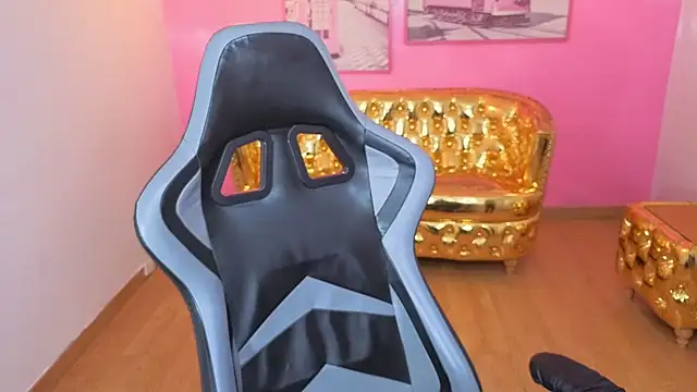 Snapshot of Kristen_black_T chatting on 02/27/26, 07:58 Kristen black T online show from 02/27/26, 07:58